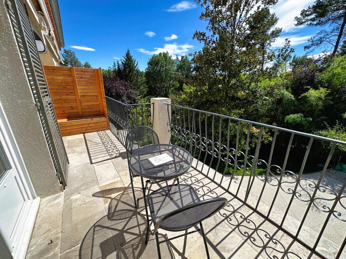 Hotel Le Repos Du Keyrie Saint-Marc-Jaumegarde Zewnętrze zdjęcie