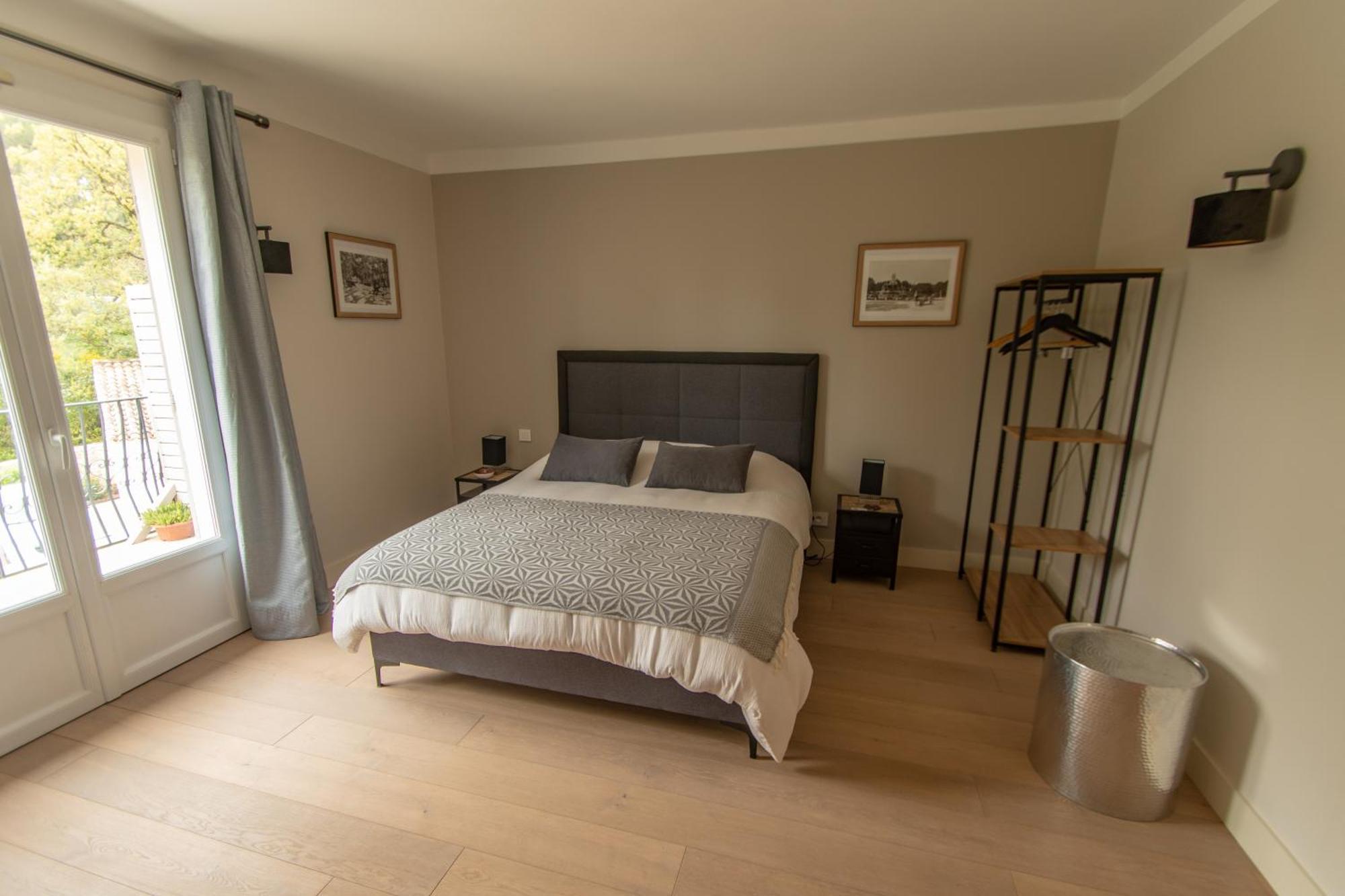 Hotel Le Repos Du Keyrie Saint-Marc-Jaumegarde Pokój zdjęcie